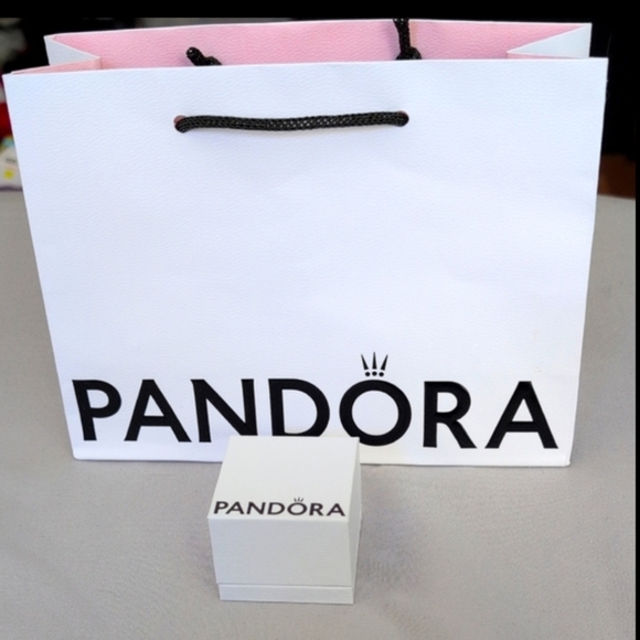 Pandora Band of Hearts Ring - Picture 7 of 7